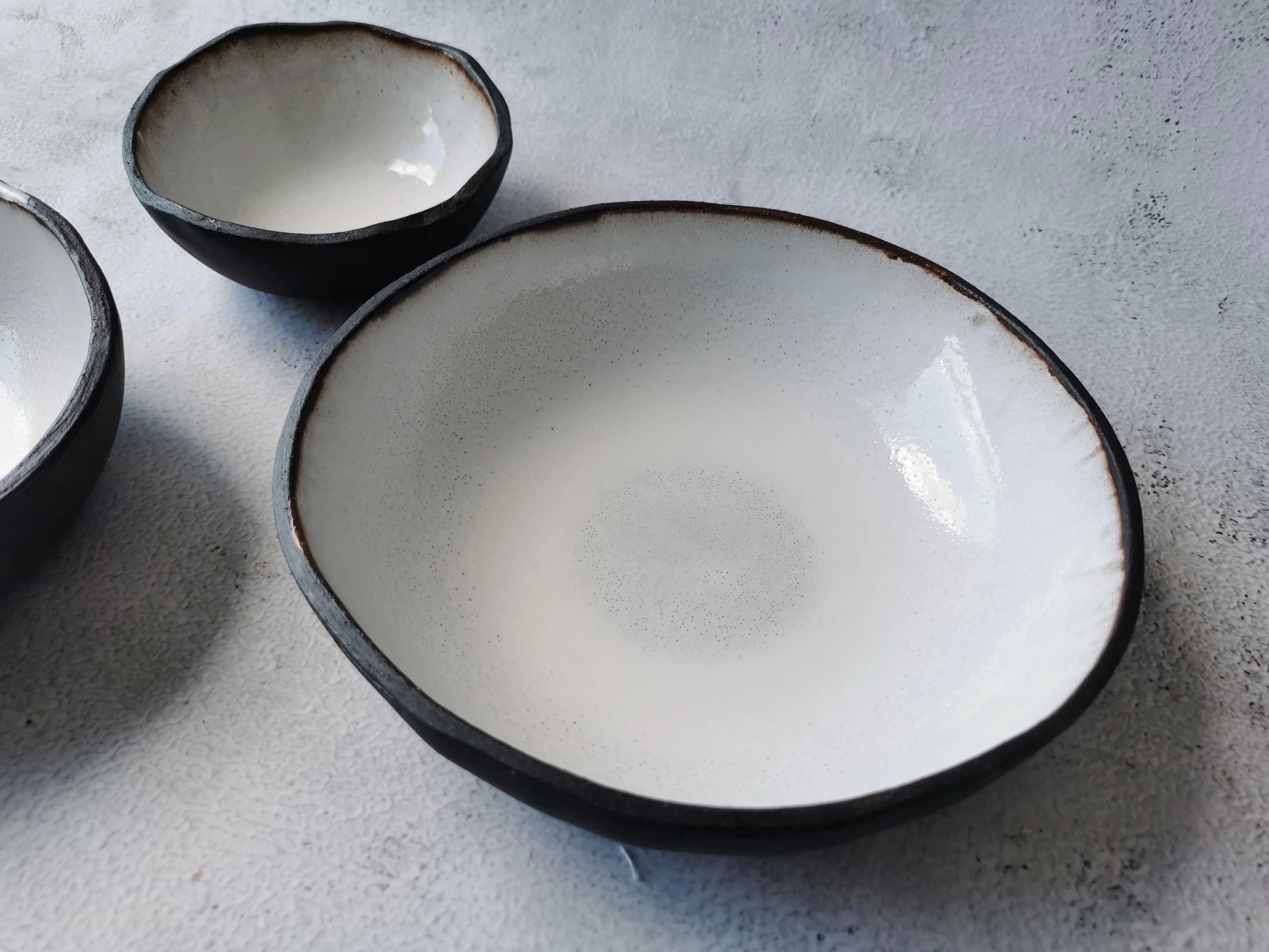 Pasta bowl (white on black clay)